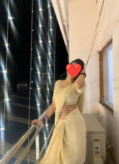 Kavya - puta in Kolkata Photo 1 of 4