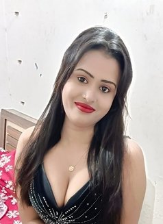 Kavya - escort in Kozhikode Photo 1 of 2