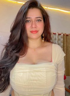 Kavya - escort in Mumbai Photo 1 of 3