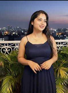 Kavya - puta in Navi Mumbai Photo 2 of 2