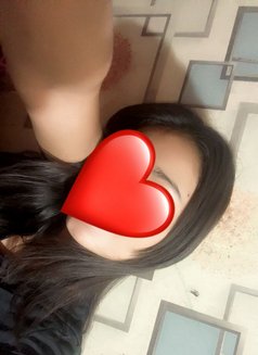 Kavya - puta in New Delhi Photo 1 of 5