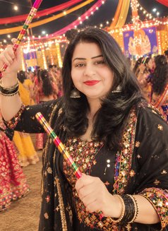 Kavya - puta in New Delhi Photo 6 of 8