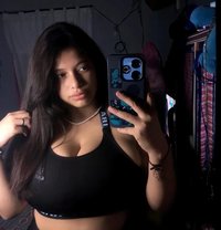 Kavya - escort in Noida Photo 1 of 4