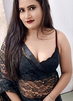 Kavya - escort in Pune Photo 1 of 2