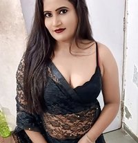 Kavya - escort in Pune Photo 1 of 2