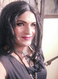 Kavya - Acompañantes transexual in Mumbai Photo 3 of 8