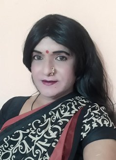 Kavya - Transsexual escort in Mumbai Photo 6 of 8
