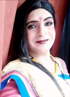Kavya - Transsexual escort in Mumbai Photo 8 of 8