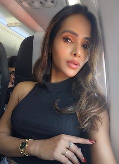 Kavya - Transsexual escort in Hyderabad Photo 29 of 30