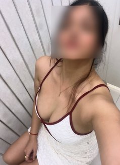 Kavya Sharma Independent - escort in Noida Photo 11 of 12