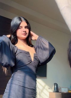 Kavya Sharma - escort in Gurgaon Photo 1 of 5