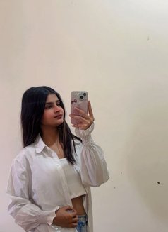 Kavya Sharma - escort in Gurgaon Photo 3 of 5