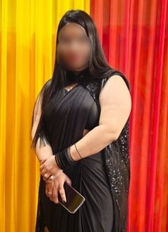 Kavya Singh (Housewife) - escort in Chandigarh Photo 4 of 4