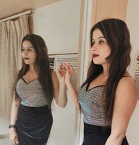 Kavya❣️top Vip Call Girls Service In - puta in Ahmedabad