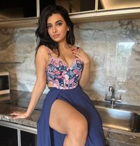 Kavya❣️top Vip Call Girls Service In - puta in Hyderabad