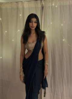 Kavyaa - escort in Khobar Photo 5 of 6