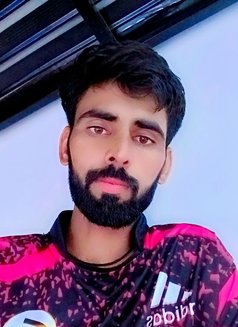 Kawishpk - Acompañantes masculino in Al Ain Photo 1 of 3