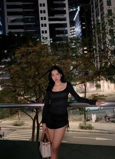 Kay Z 18 Yo - puta in Makati City Photo 6 of 7