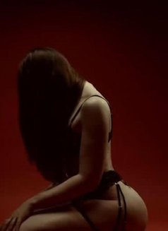 Kaia - escort in Muscat Photo 5 of 6