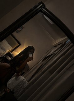 Kayla - escort in Doha Photo 4 of 6