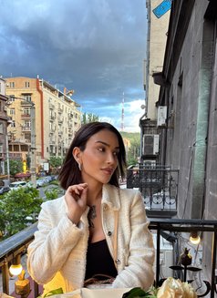 Kayla Kesken - Transsexual escort in İstanbul Photo 7 of 19