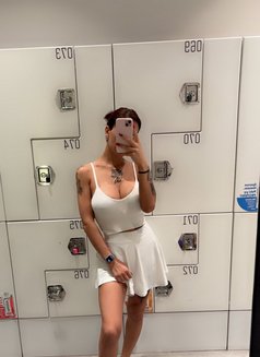 Kayla - Transsexual escort in İstanbul Photo 26 of 30