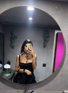 Kayla - Transsexual escort in İstanbul Photo 27 of 30