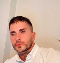 Kayzen - Male escort in İzmir