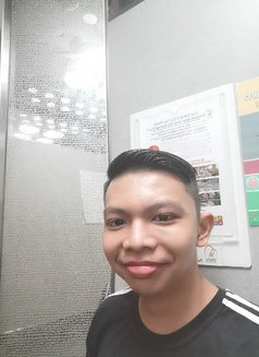 Kazar~♡ - Male escort in Singapore Photo 1 of 4