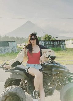 Kc Fortz - Transsexual escort in Manila Photo 9 of 14