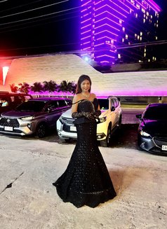 Kc Fortz - Transsexual escort in Manila Photo 13 of 14