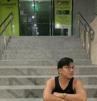 AVAILABLE NOW 🇵🇭 - Male escort in Manila