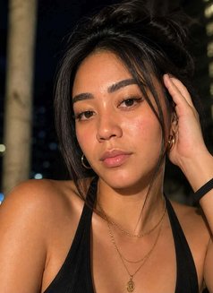 Ke Cee - escort in Makati City Photo 1 of 8