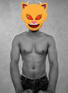 β«· π₯π’ππ¨π πππ§π§ β«Έ - Male escort in New Delhi Photo 1 of 5