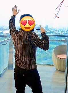 β«· π₯π’ππ¨π πππ§π§ β«Έ - Male escort in New Delhi Photo 5 of 5