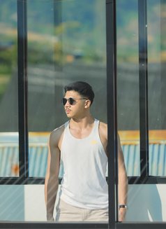 Keenan Alfariz - Male escort in Riyadh Photo 6 of 9