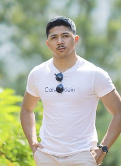 Keenan - Male escort in Jakarta Photo 9 of 13