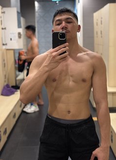 Keenan - Male escort in Singapore Photo 1 of 7