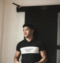 Giffar - Masajista in Surabaya