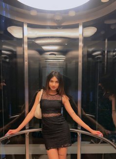 Keerat - Transsexual escort in Candolim, Goa Photo 10 of 16