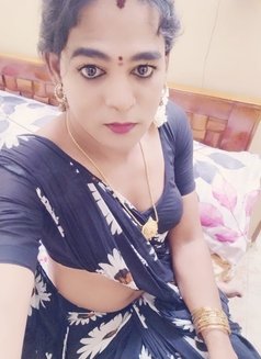 Keerthana - Transsexual escort in Chennai Photo 2 of 7