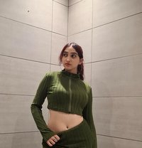 Keerthi - puta in Bangalore