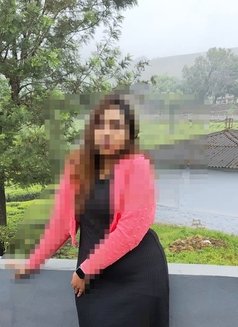 Keerthi - escort in Dubai Photo 1 of 5