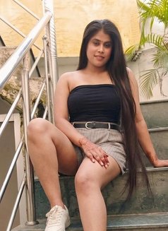 Keerthi - escort in Hyderabad Photo 2 of 4