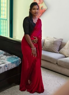 Keerthi South Indian Young - escort in Abu Dhabi Photo 4 of 17