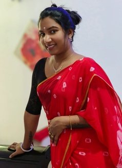 Keerthi South Indian Young - escort in Abu Dhabi Photo 5 of 17