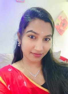 Keerthi South Indian Young - escort in Abu Dhabi Photo 6 of 17