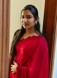 Keerthi South Indian Young - escort in Abu Dhabi Photo 7 of 17