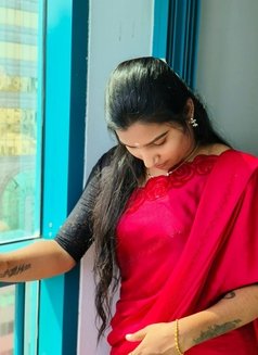 Keerthi South Indian Young - escort in Abu Dhabi Photo 8 of 17