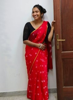 Keerthi South Indian Young - escort in Abu Dhabi Photo 11 of 17